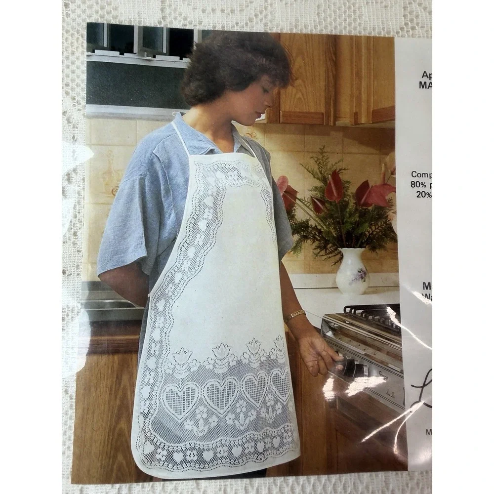 Leart‎ Lace Apron Maria Cooking Hearts Flowers Made Brazil Vintage